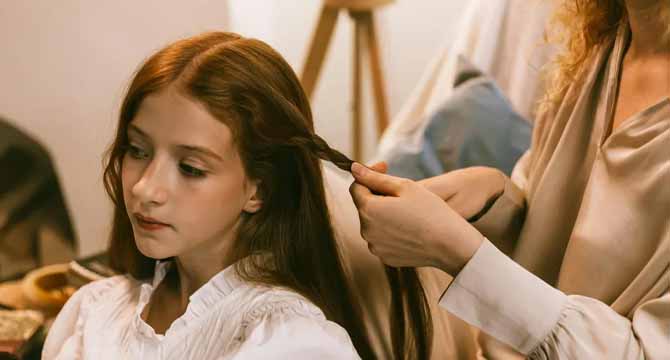 My Daughter, 15, Started Hiding Things From Me and Disappearing in the Evenings – When I Followed Her, I Nearly Fainted