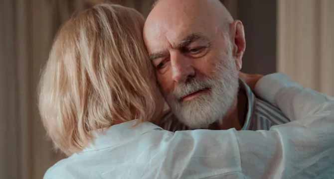 My Aunt Stole the Money Meant for My Grandparents’ Dream Wedding – She Never Expected What Was Coming