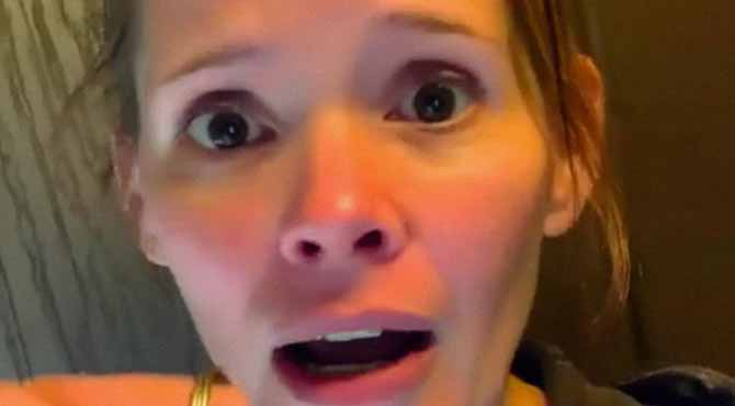 Twenty Years After My Sister Disappeared, I Found Her Keychain from Our Childhood Home in My Garden – Story of the Day