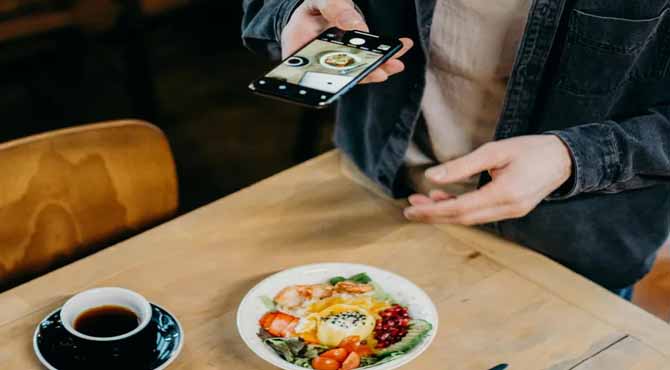 My Husband Sent Photos of Every Meal I Cooked to His Mom for ‘Her Review’ — So I Decided to Teach Them Both a Lesson