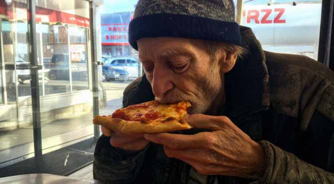 A Pizza Shop Cashier Spent 8 Days Helping a Homeless Man Find His Family