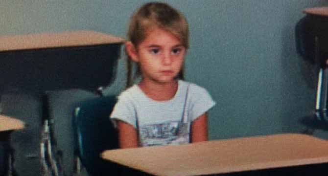 He Was the Only Kid Who Sat with the New Girl – 15 Years Later, She Found Him Again